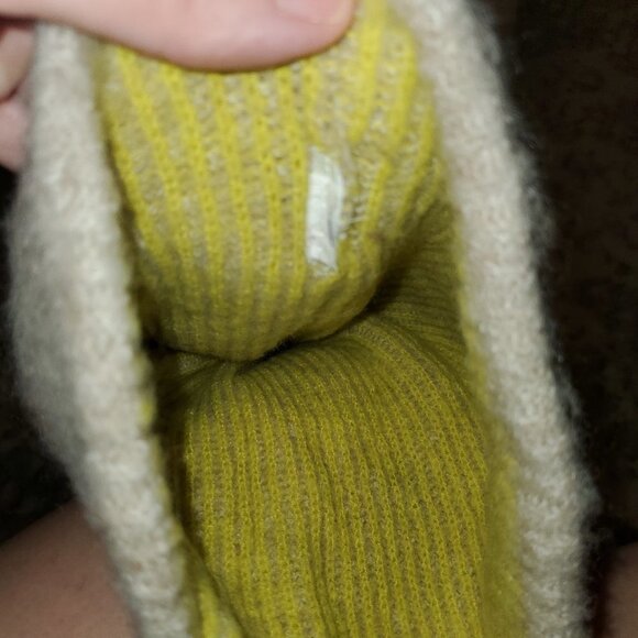 Tan Knit n Cozy Beenie Hat || S/M - Picture 2 of 3